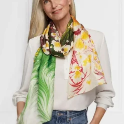 Daisy Garden Marbled Paper Oblong Silk Scarf