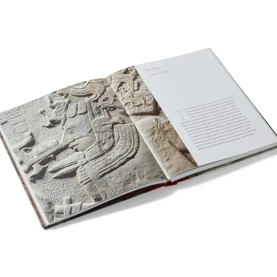 Lives Of The Gods: Divinity In Maya Art